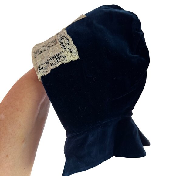 Victorian 1800s Antique Blue Velvet & Lace Girls Bonnet Theater Movie Prop Costu - Picture 3 of 8